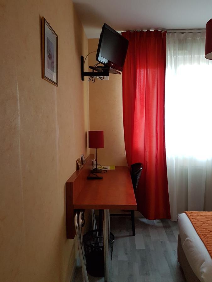 Logis Hotel Le Florina Sainte-Florine Экстерьер фото